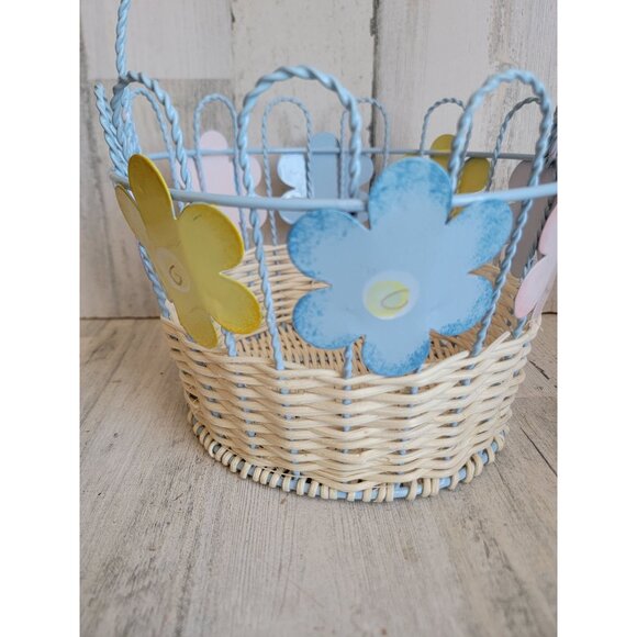 Metal wire Flower Basket Easter spring home decor Floral - Picture 2 of 9